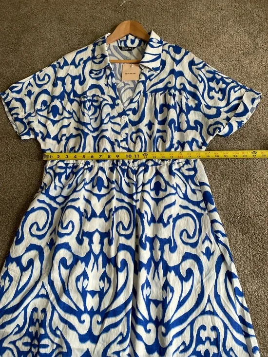 BloomChic Blue and White Printed Midi Dress Button Detail Size 14/16 NWT - Picture 11 of 11
